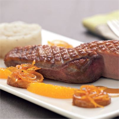 Filet de canette aux épices, céleri et condiment à l'orange