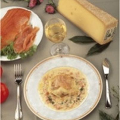 Mille-feuille aux deux saumons et au Comté