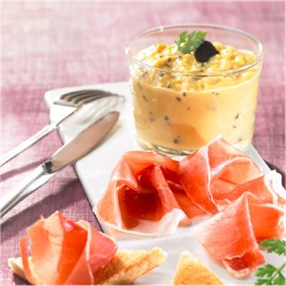 Oeufs brouillés aux truffes et Jambon Serrano Consorcio