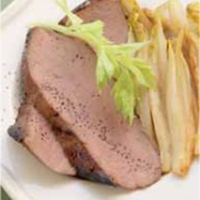 Foie de veau rôti au miel et aux épices, endives confites