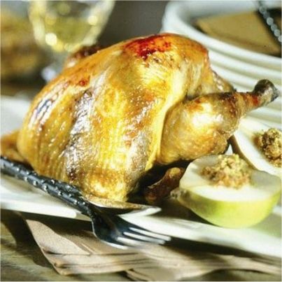 Pintade farcie aux dattes et poires à la cannelle