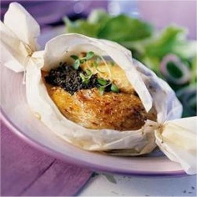 Suprêmes de Pintade en Papillote à la Tapenade