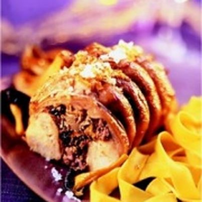 Râbles de lapin farcis aux morilles et au foie gras