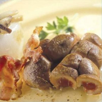 Rognon de veau, parfum d'oignon et de lard fumé aux cèpes