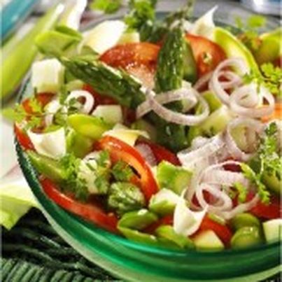 Salade printanière aux alliances d'échalote