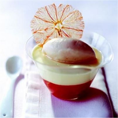 Suprêmes et zestes de pamplemousse de Floride en gelée, Panna cotta parfumée à la cardamome, Sorbet au pamplemousse de Floride