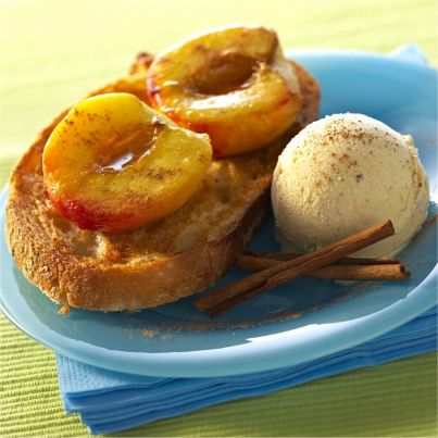 Tartine croustillante aux pêches