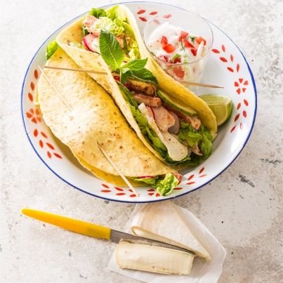 Galettes de Maïs au Poulet Tandoori et Reblochon