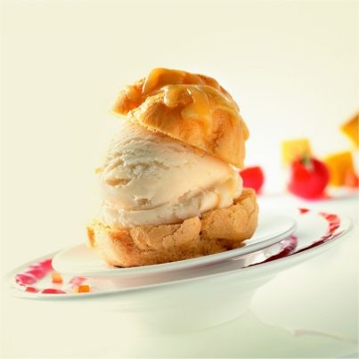Gougère et glace au Beaufort et son coulis de tomates fraîches