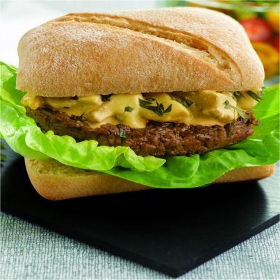 Hamburger fondant à la sauce moutardée