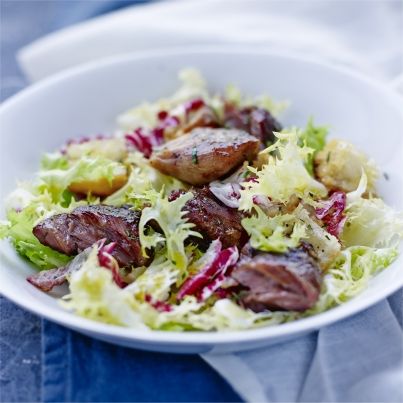 Joues de porc croustillantes à l'ail et aux aromates