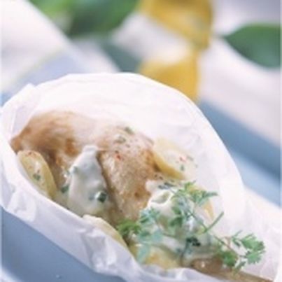 Cuisse de lapin en papillote et sa crème citronnée aux herbes