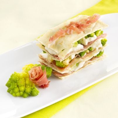 Lasagnes au Jambon de Parme, galettes de pain, chou romanesco et mozzarelle de bufflonne
