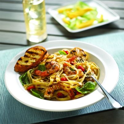 Linguines sautées aux crevettes à la sauce Jack Daniel's