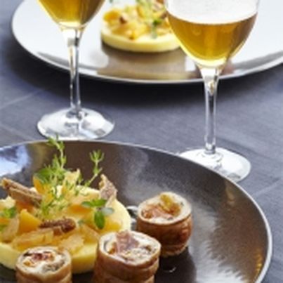 Mignon de lapin farci au cidre et serpolet, et polenta aux fruits secs