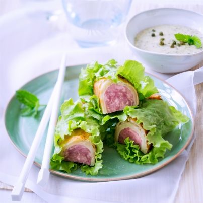 Nems de friand, sauce légère au poivre vert