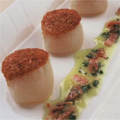 Noix de coquille Saint-Jacques en croûte de Comté et noisette