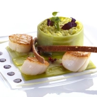Noix de Saint-Jacques sur lit de poireaux Cointreau Cuisine