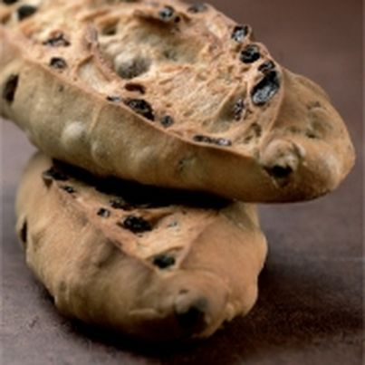 Pain aux figues, roquefort et céréales