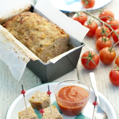 Pain de veau aux tomates confites et pistaches