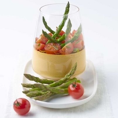 Panna cotta de langoustines en bataille de pointes vertes