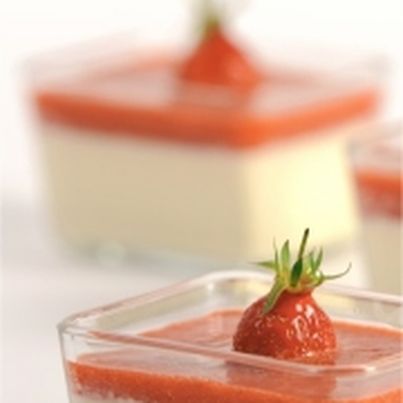 Panna cotta et coulis de fraise