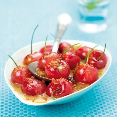 Poêlée de cerises caramélisées au pain d'épices