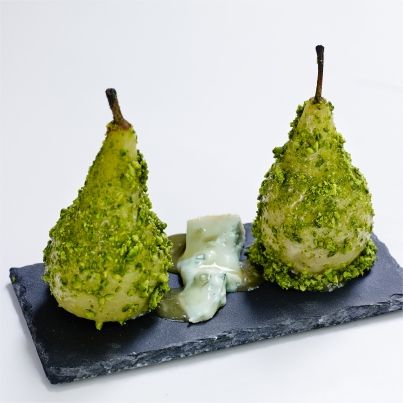 Poires pochées sauce caramel au gorgonzola