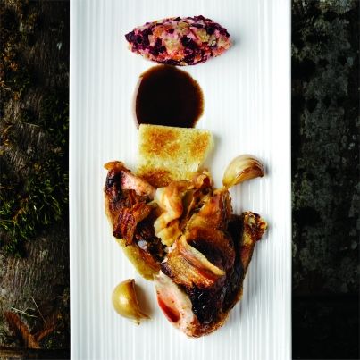 Poitrine de Pintade Fermière d'Auvergne rôtie au lard paysan