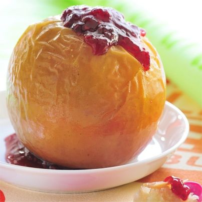 Pomme surprise à la confiture de framboises
