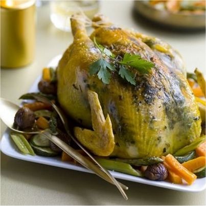 Poularde Fermière Label Rouge en habit d'herbes