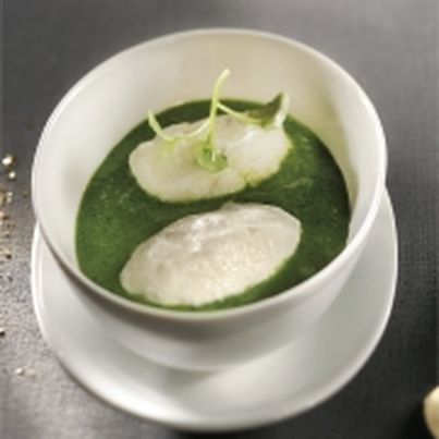 Fines Quenelles de brochet à l'émulsion de cresson
