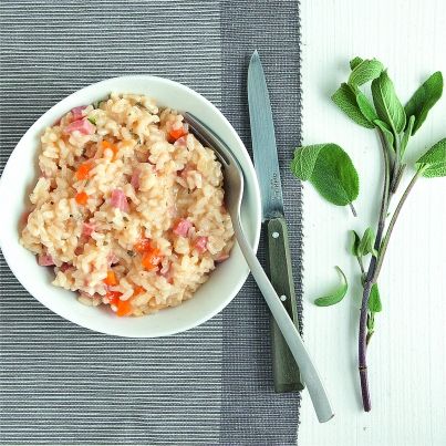 Risotto à la sauge, jambon cuit et parmesan