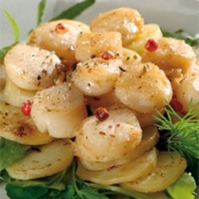 Rosace de St Jacques et Corne de gâte sautées