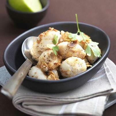 Noix de Saint-Jacques panées aux amandes et noisettes