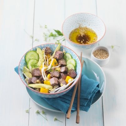 Salade exotique au magret de canard Montfort mariné au gingembre et citron vert