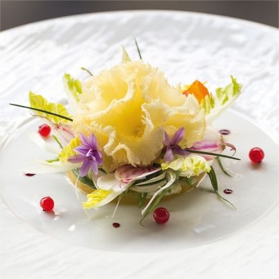 Salade potagère et Tête de Moine AOP
