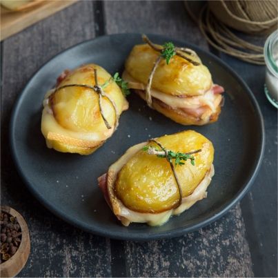 Sandwich de pommes de terre et Raclette