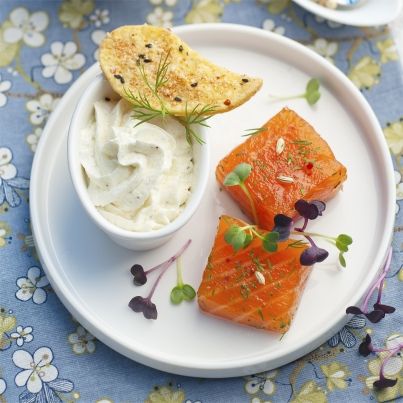 Saumon Gravlax et fleur de pommes de terre