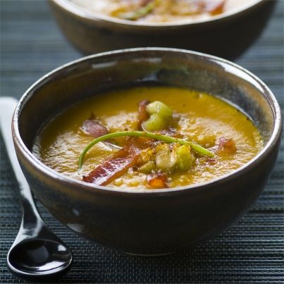 Soupe de patates douces grillées au paprika et aux lardons