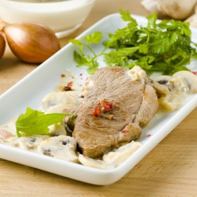 Steak d'Agneau St George à la crème de champignons