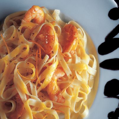 Tagliatelles au beurre de crevettes, à l'orange