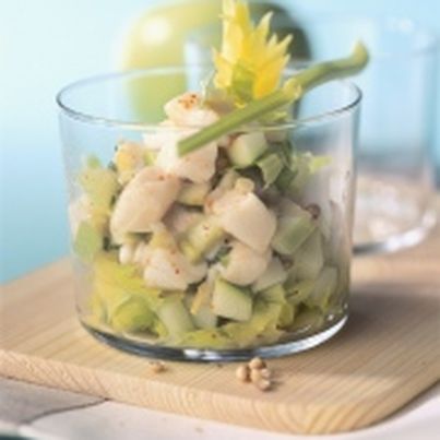 Tartare d'esturgeon à la pomme, au céleri et à la coriandre