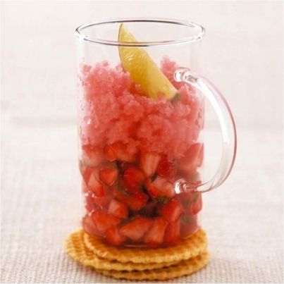 Tartare de Fraises du Périgord à la menthe et granité aux fraises