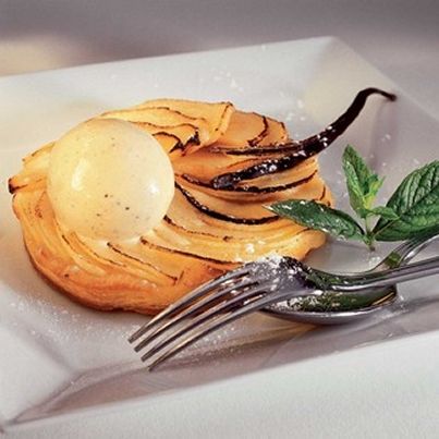 Tarte fine Amandine