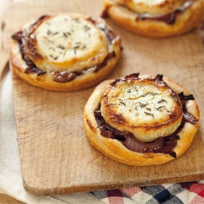 Tartelettes au chèvre et oignons confits