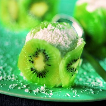 Timbale de kiwi et de noix de coco