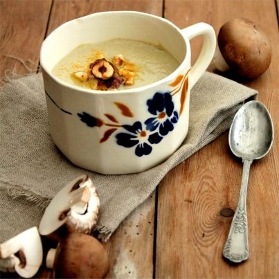 Velouté de Bella Rosés, Curcuma et Noisettes