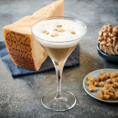 Velouté de Champignons, Ecume de Grana Padano Riserva et Croutons à l'Ail