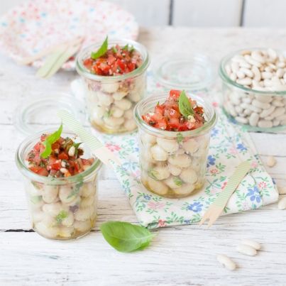 Verrines de mogettes, tartare de thon et tomate
